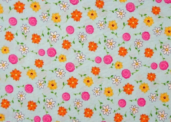 Timeless Treasures - Flower Daisy Floral Toss