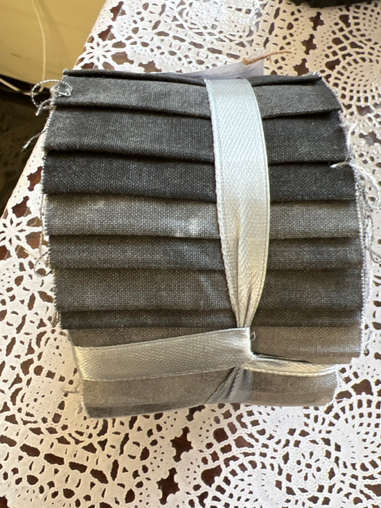 Fabric Editions Jelly Roll Grey Textured